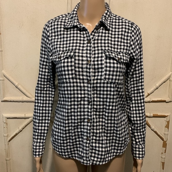 Plaid Gingham Button Down - Picture 3 of 6